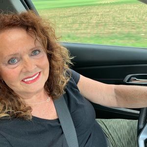 Meet your Posher, Cheryl